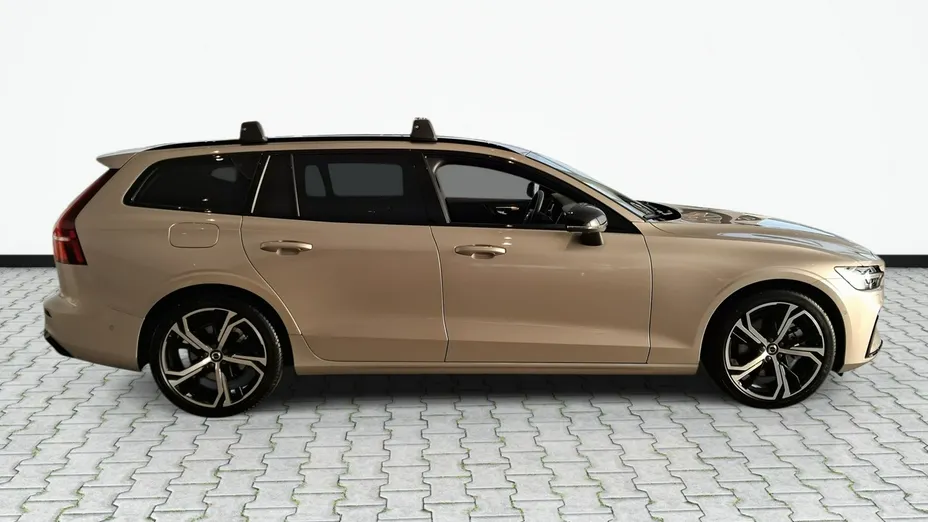 VOLVO V60 -