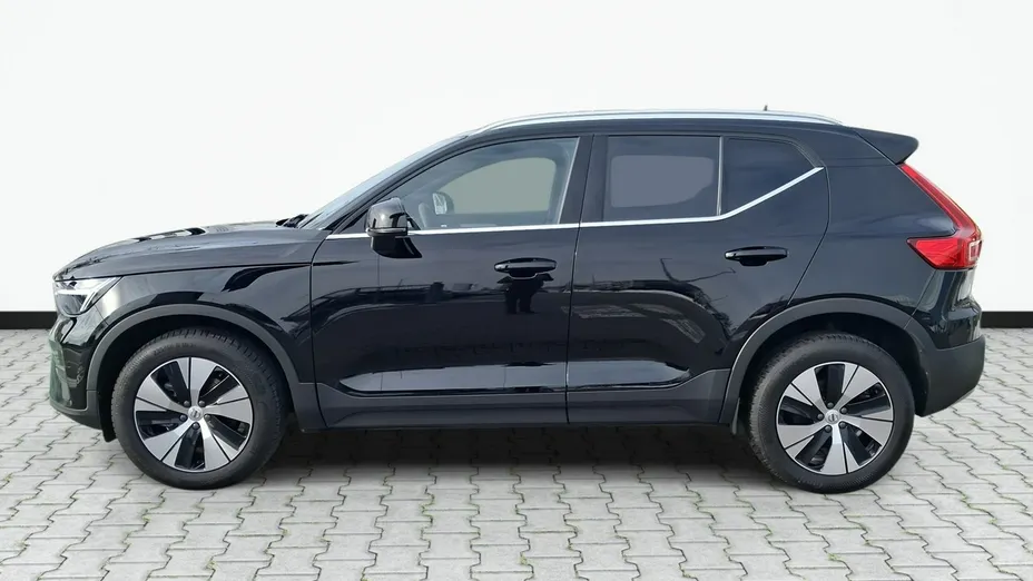 VOLVO XC40 -