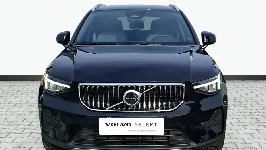 VOLVO XC40 -