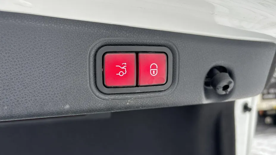 MERCEDES-BENZ E Klasa -