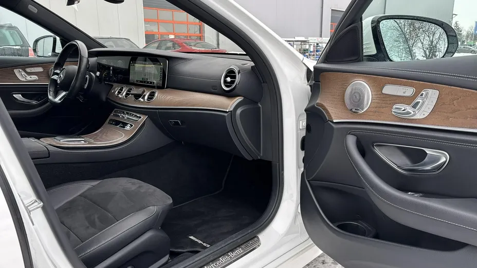 MERCEDES-BENZ E Klasa -