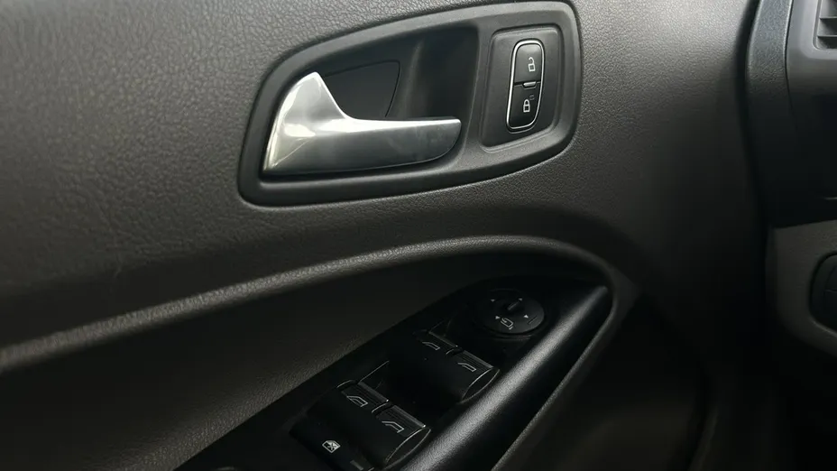 FORD Tourneo Connect -