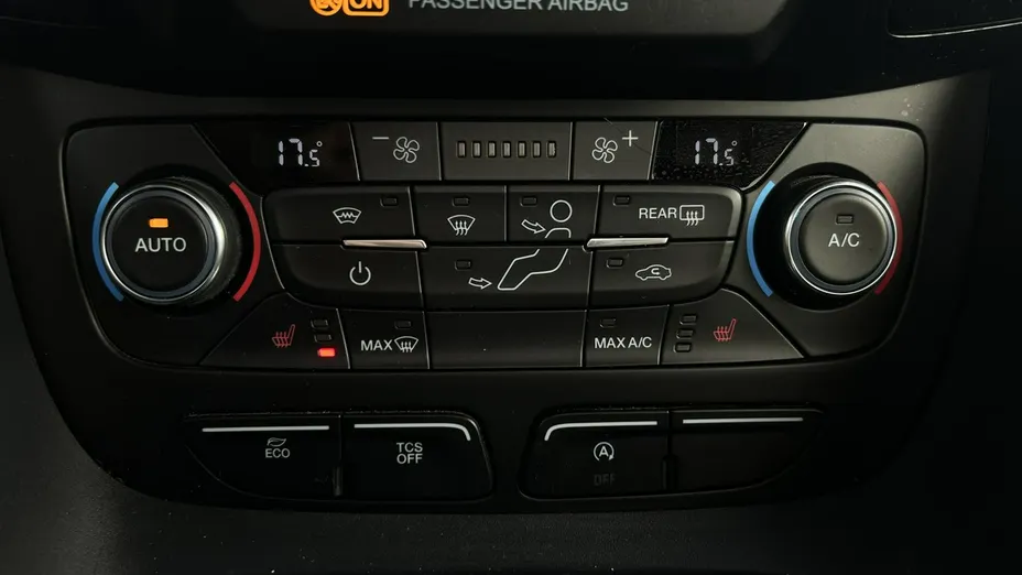 FORD Tourneo Connect -