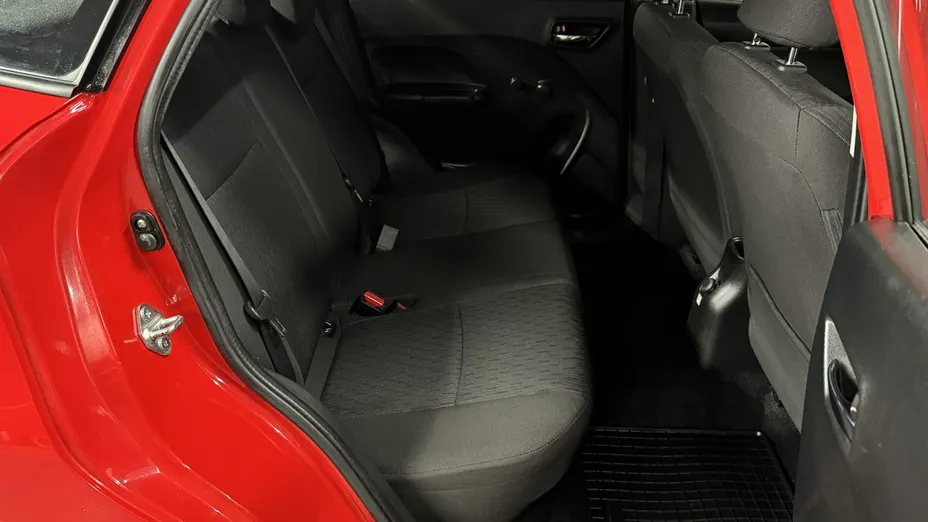 SUZUKI Baleno -