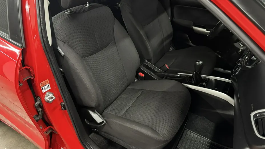 SUZUKI Baleno -