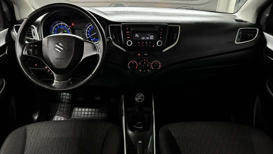SUZUKI Baleno -