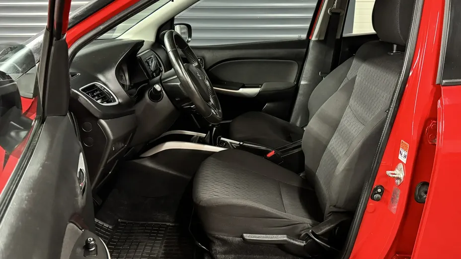SUZUKI Baleno -