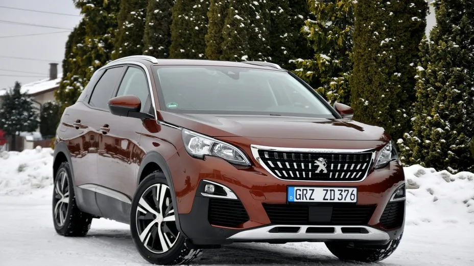 PEUGEOT 3008 -