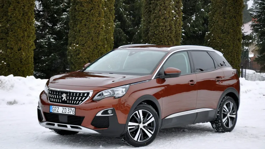 PEUGEOT 3008 -