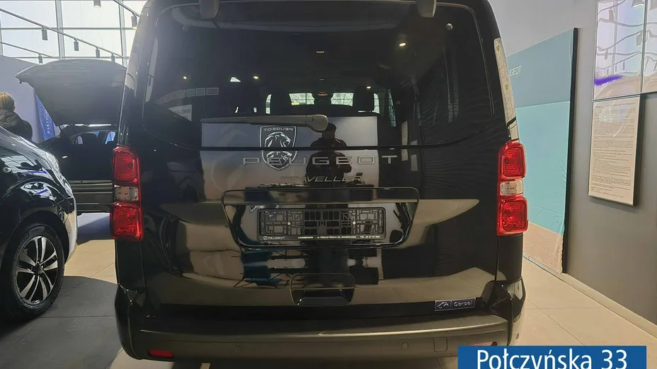 PEUGEOT Traveller -