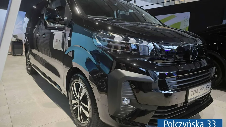 PEUGEOT Traveller -