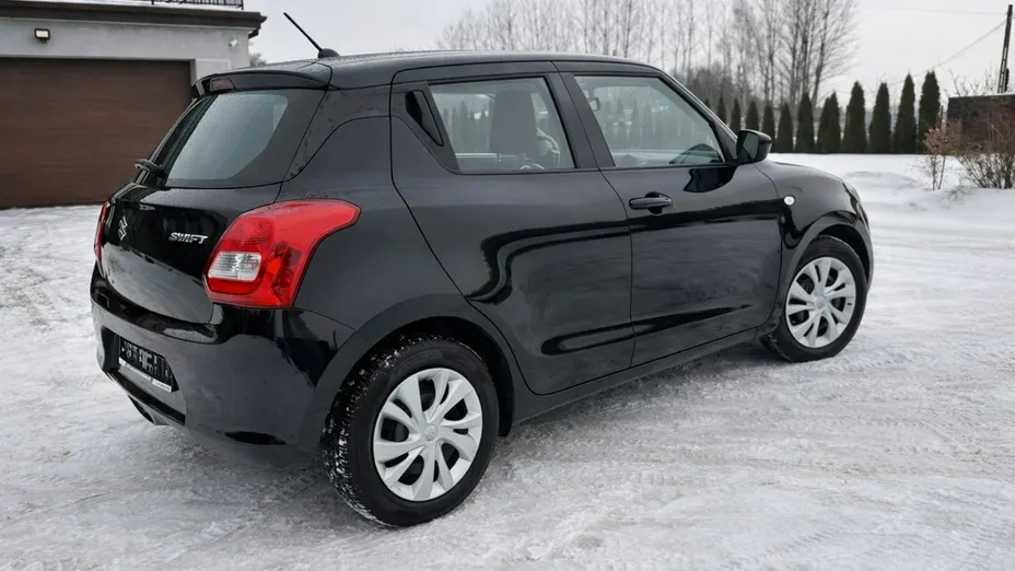 SUZUKI Swift -