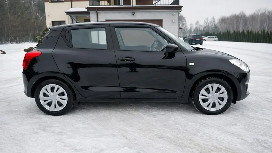 SUZUKI Swift -