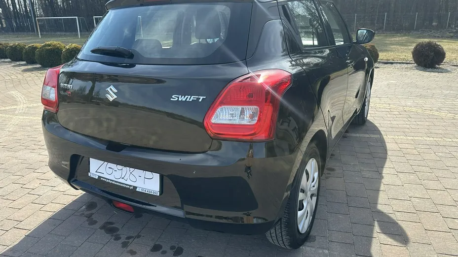 SUZUKI Swift -