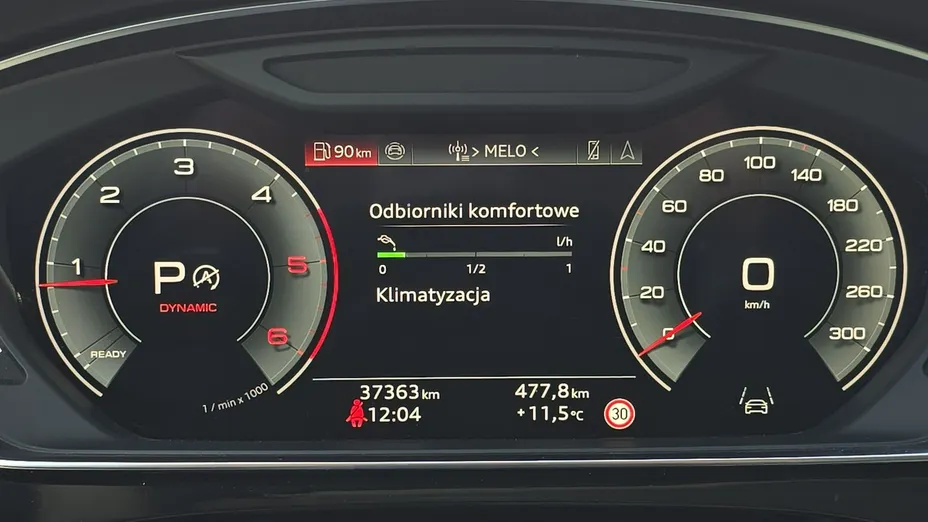AUDI A8 -