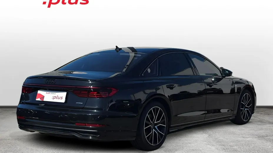 AUDI A8 -