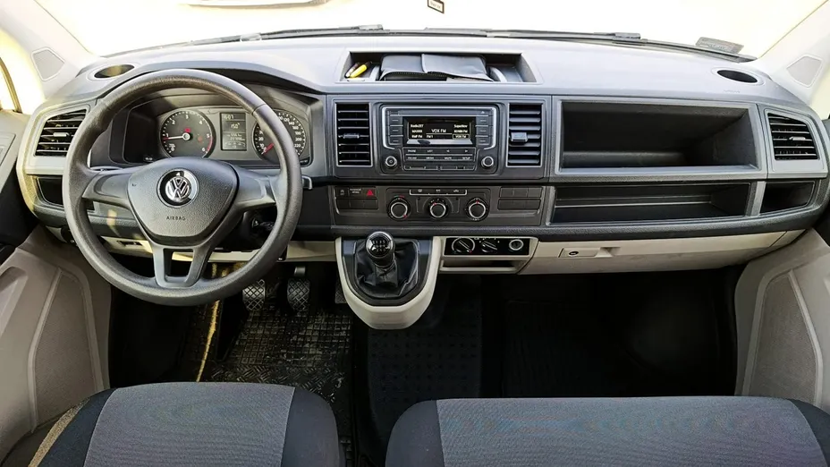 VOLKSWAGEN Transporter -