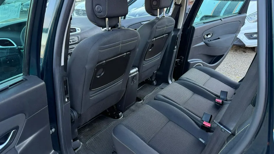 RENAULT Grand Scenic -
