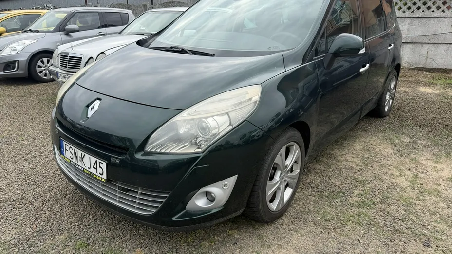 RENAULT Grand Scenic -