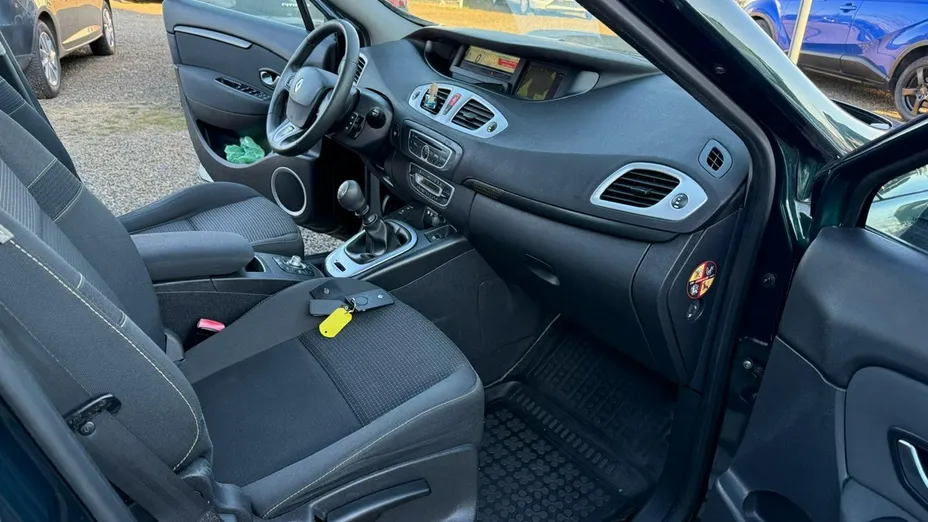 RENAULT Grand Scenic -