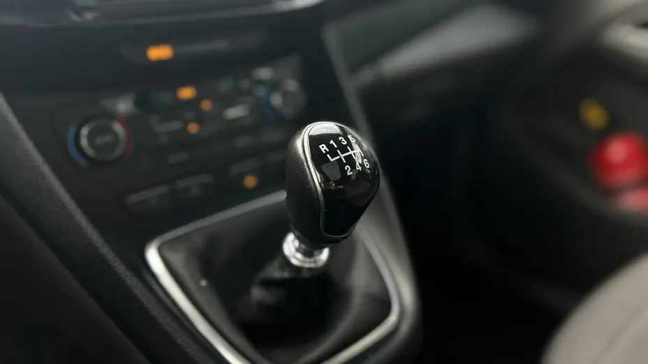 FORD Tourneo Connect -