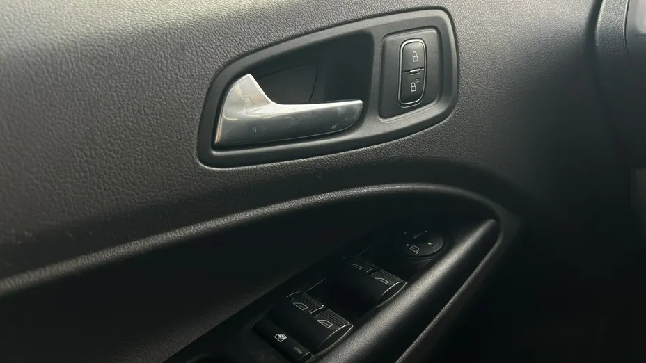 FORD Tourneo Connect -