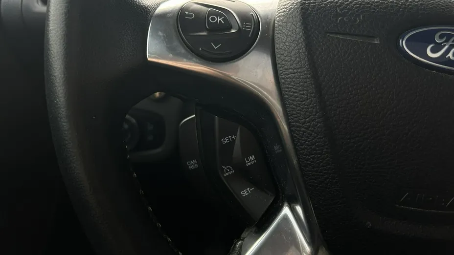 FORD Tourneo Connect -