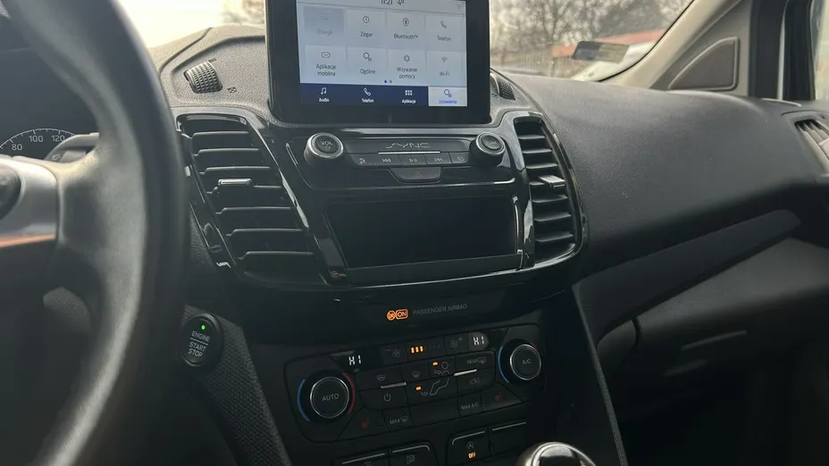 FORD Tourneo Connect -