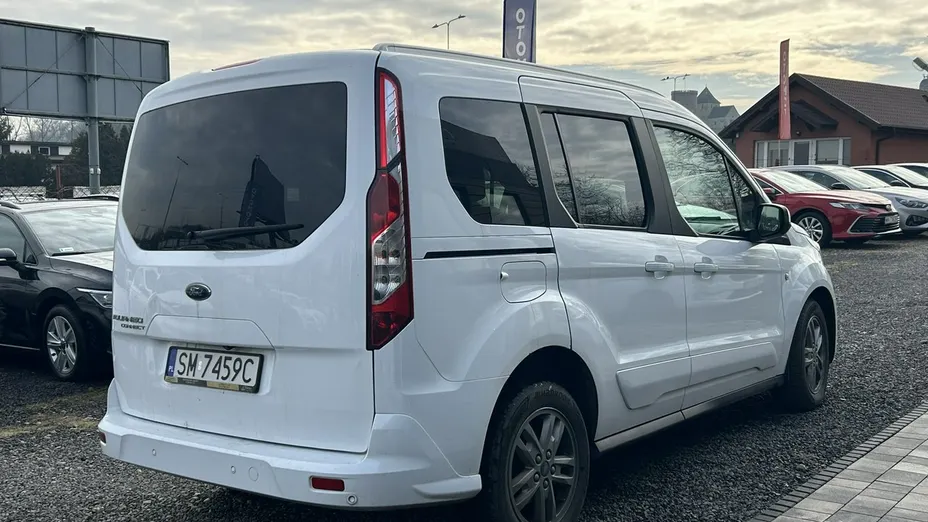 FORD Tourneo Connect -