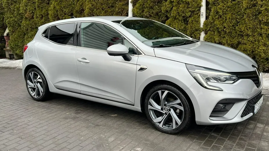RENAULT Clio -