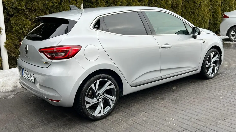 RENAULT Clio -