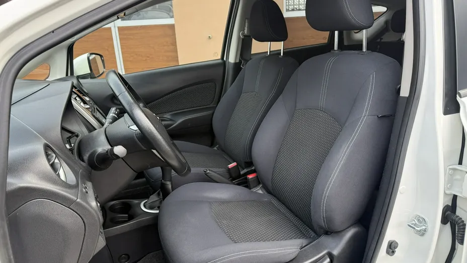 NISSAN Note -