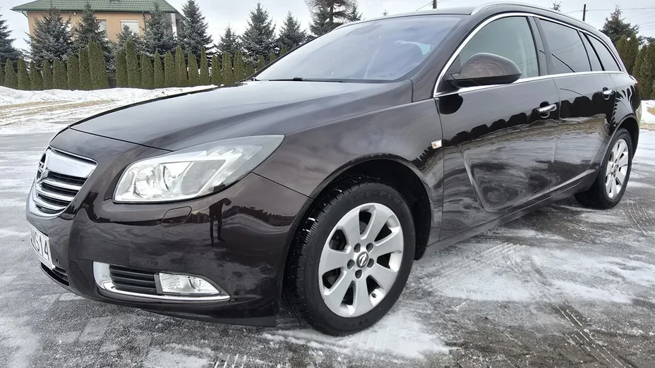 OPEL Insignia -
