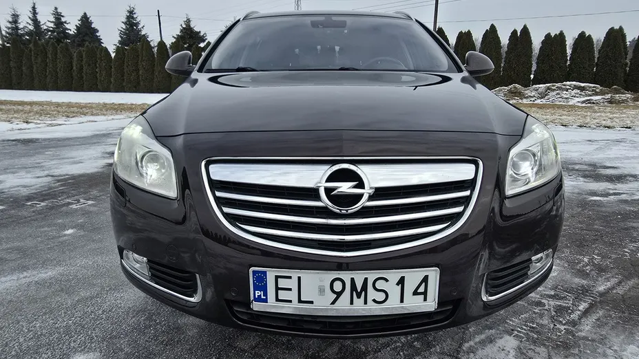 OPEL Insignia -