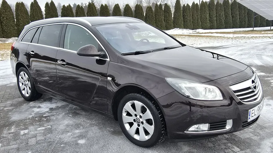 OPEL Insignia -