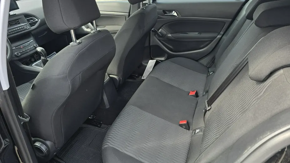 PEUGEOT 308 -