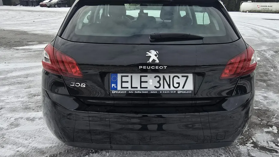 PEUGEOT 308 -