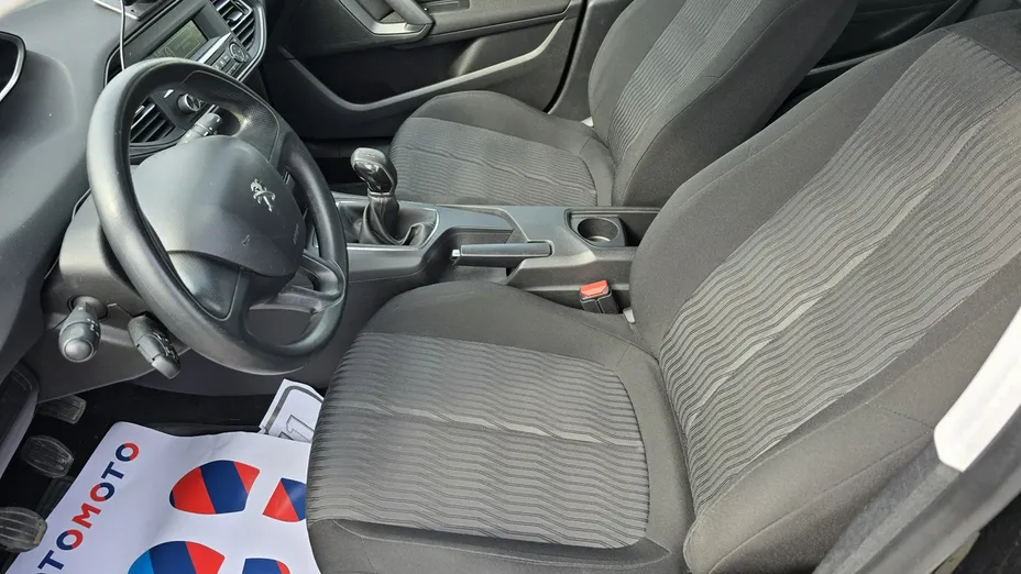 PEUGEOT 308 -
