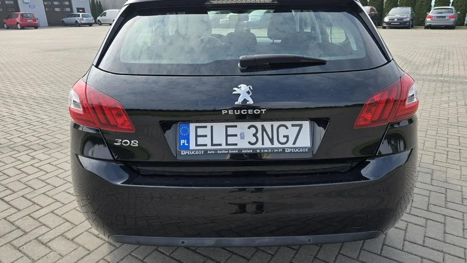 PEUGEOT 308 -