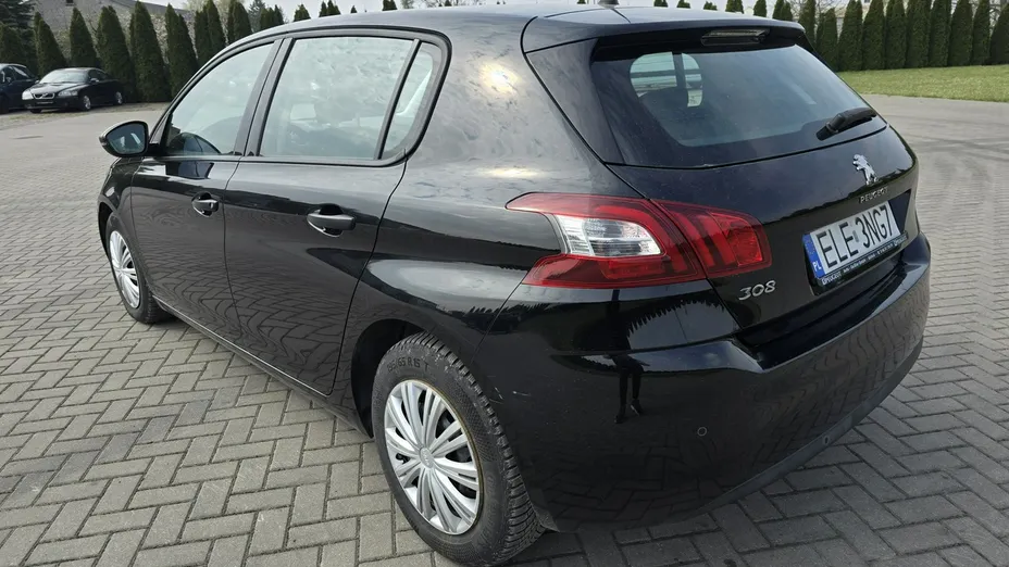 PEUGEOT 308 -