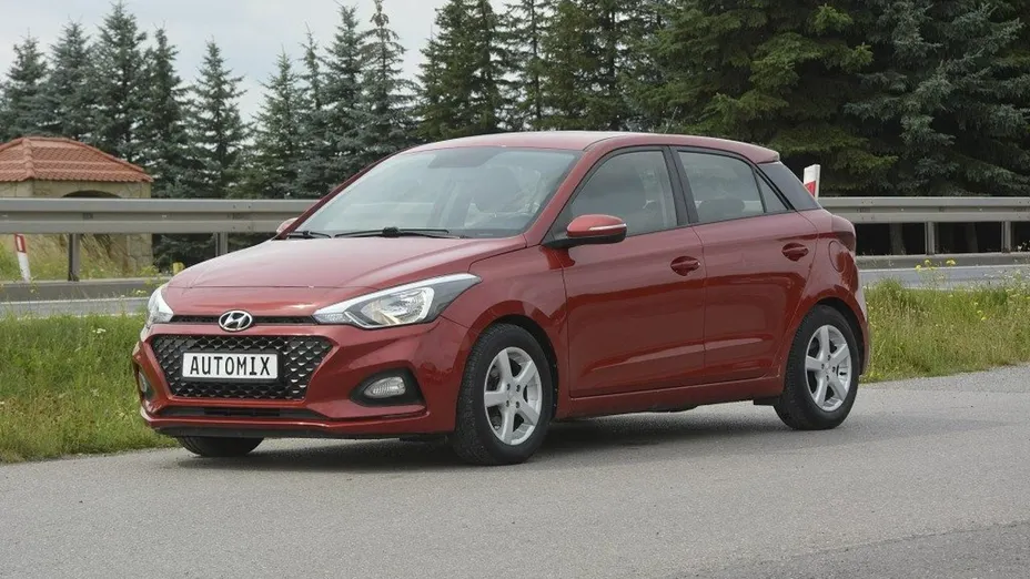 HYUNDAI i20 -