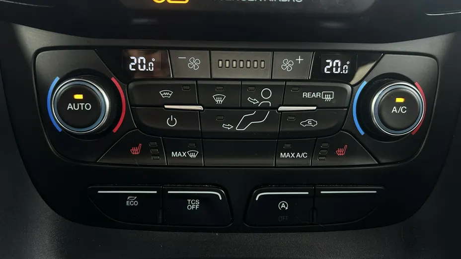 FORD Tourneo Connect -