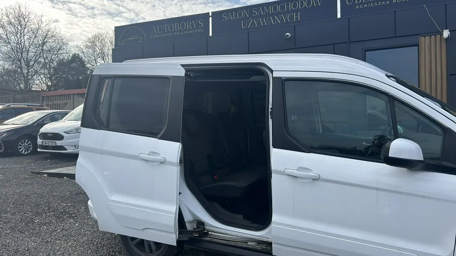 FORD Tourneo Connect -
