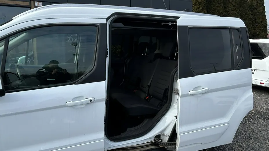 FORD Tourneo Connect -