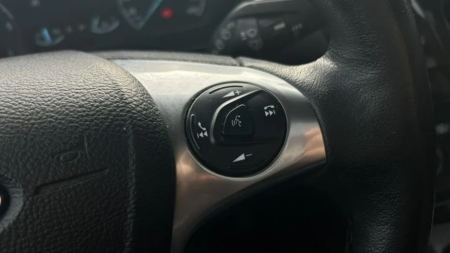 FORD Tourneo Connect -