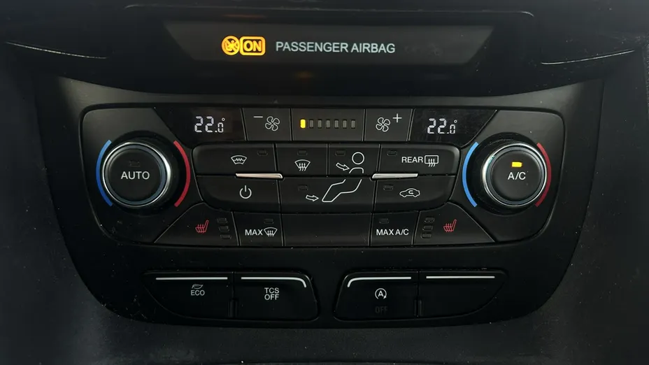 FORD Tourneo Connect -