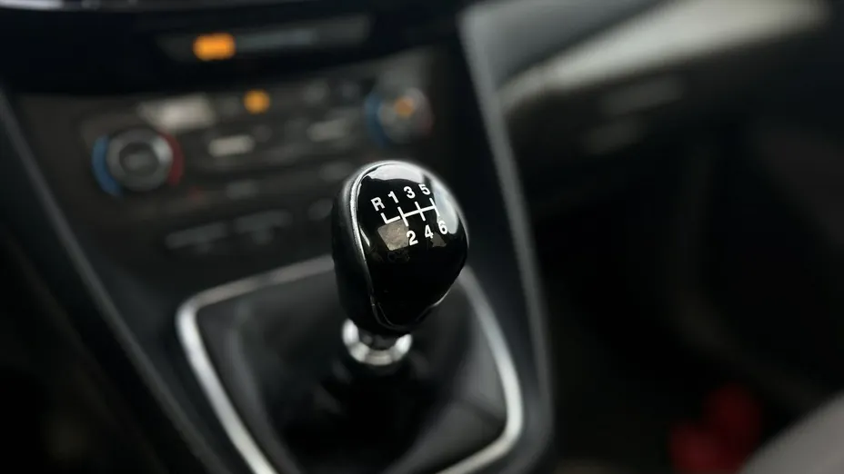 FORD Tourneo Connect -