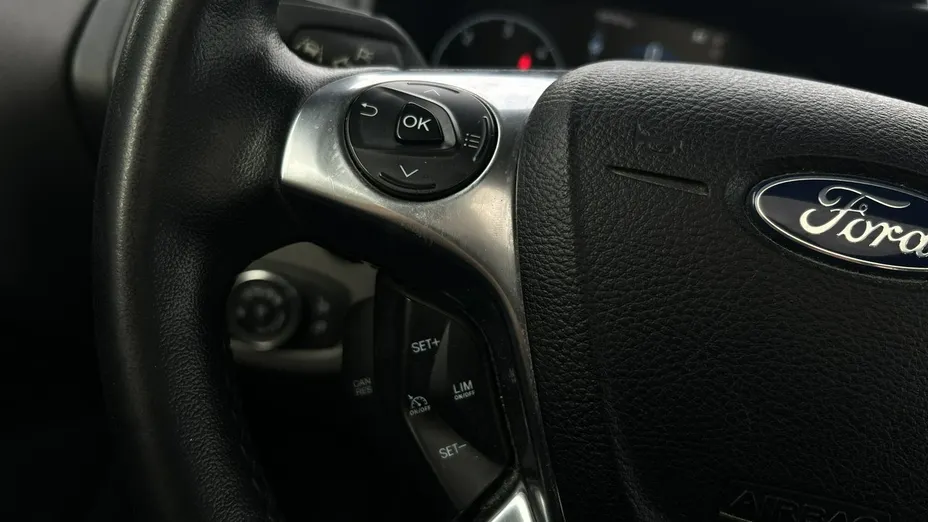 FORD Tourneo Connect -