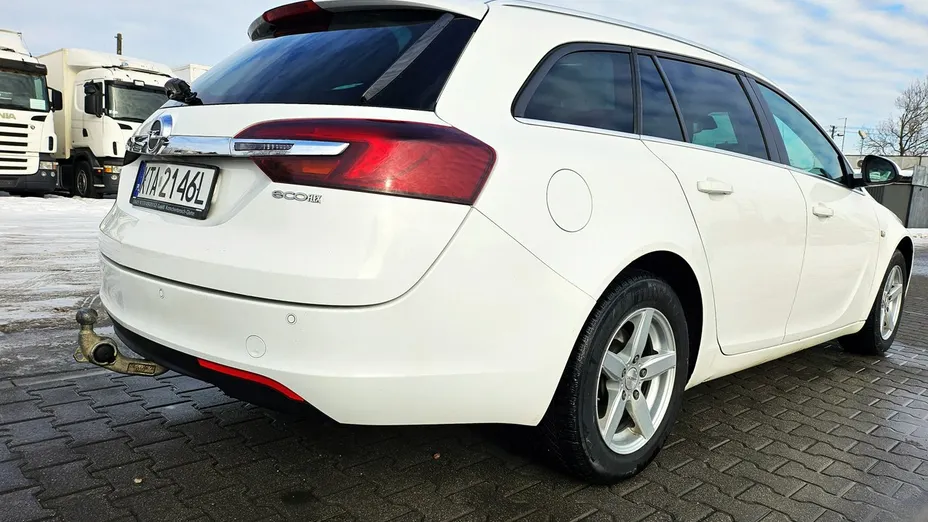 OPEL Insignia -