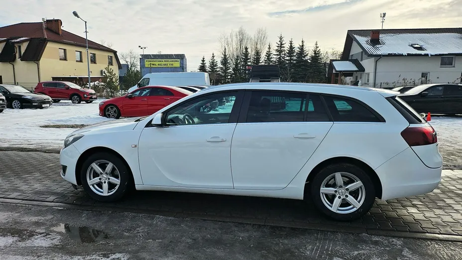 OPEL Insignia -